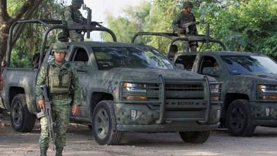 Soldados mexicanos matam sete suspeitos de traficarem combustível