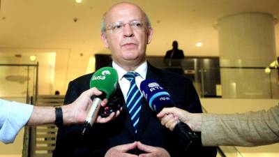 Solução na Venezuela passa pela pressão internacional e não por intervenção militar externa