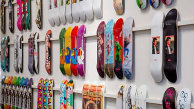 Sotheby’s leiloa colecção de tábuas de skate da Supreme
