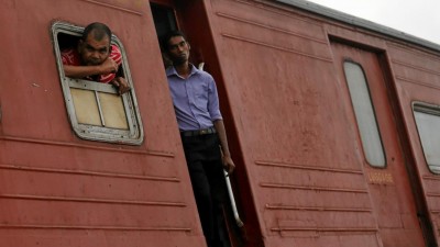 Sri Lanka mobiliza militares e médicos face a epidemia de dengue que já matou 225 pessoas