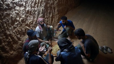 Síria Russos concluem acordo com rebeldes sírios sobre zona segura de Ghouta