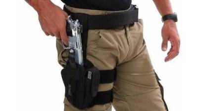 Suíça realiza referendo sobre limitação da posse de armas idêntica à da UE