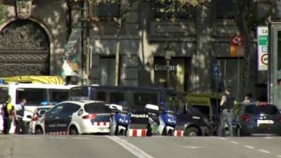 Taxistas de Madrid em greve tentam bloquear entrada de feira internacional