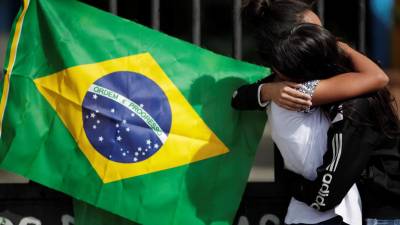 Tentativa de assalto provoca pelo menos 10 mortos no Brasil
