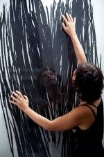 Teresa Gonçalves Lobo abre atelier ao olfacto