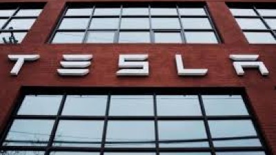 Tesla vai começar a vender telhas solares para produzir electricidade em casa