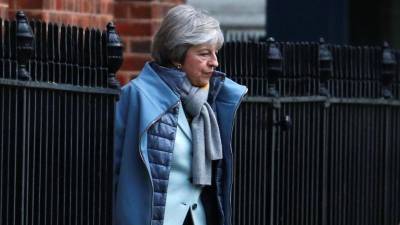 Theresa May apresenta segunda-feira Plano B no parlamento britânico