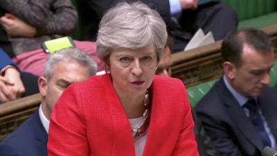 Theresa May pede apoio “de todos” os deputados para aprovar acordo do Brexit