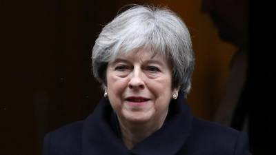 Theresa May promete submeter acordo final do Brexit ao Parlamento britânico