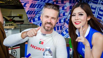 Tiago Monteiro em segundo numa prova de resistência na Alemanha