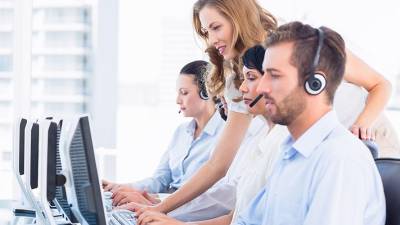 Trabalhadores dos call centers continuam greve intermitente em Dezembro