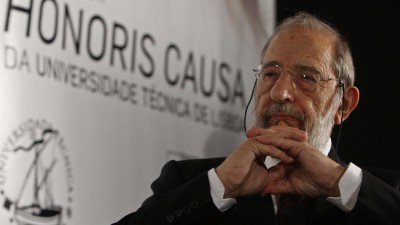 Trabalhos de Siza Vieira para complexo de Alhambra expostos em Serralves