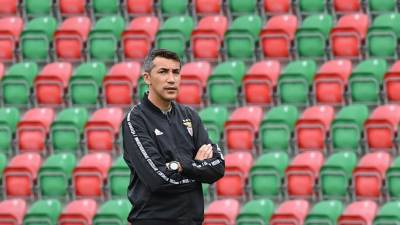 Treinador do Benfica Bruno Lage coloca lugar à disposição