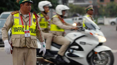 Treze cidadãos chineses morrem em acidente de autocarro no Laos