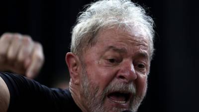 Tribunal brasileiro mantém condenação do ex-presidente Lula da Silva em segunda instância