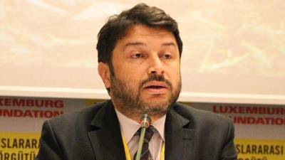 Tribunal da Turquia ordena libertação de activista dos direitos humanos
