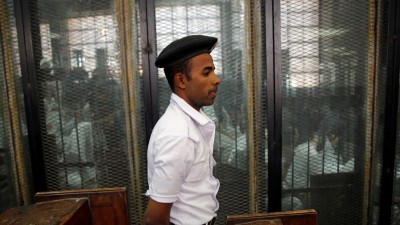 Tribunal egípcio confirma 20 penas de morte para acusados de homicídio de polícias