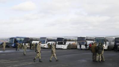 Troca de prisioneiros sem precedentes entre Kiev e separatistas