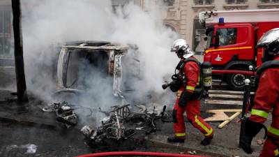 Três mortos e 19 feridos em incêndio em Barcelona