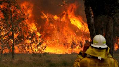 Três mortos, vários desaparecidos e 150 casas destruídas por incêndios na Austrália