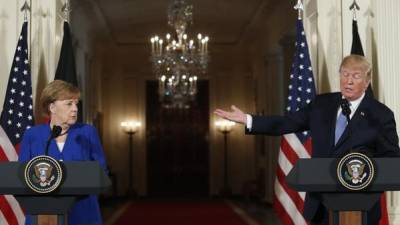 Trump afirma que a NATO ajuda “mais” os europeus que os Estados Unidos