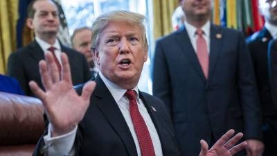 Trump anuncia “enormes progressos” nas negociações comerciais com Pequim
