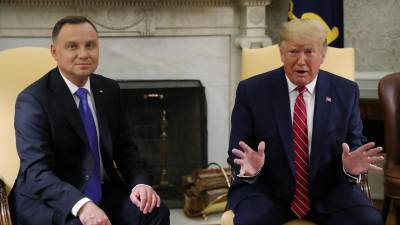 Trump anuncia reforço militar norte-americano na Polónia
