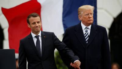 Trump, ao lado de Macron, diz que acordo nuclear com Irão é “um desastre”