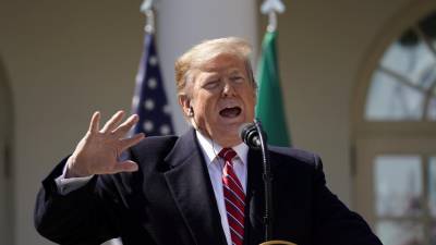 Trump apela a militares venezuelanos para deixarem de apoiar Maduro