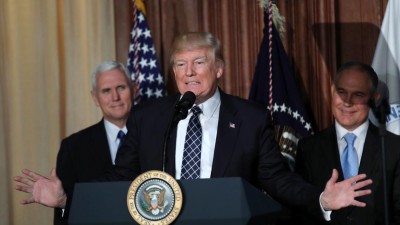 Trump assina decreto que elimina medida de Obama sobre o clima