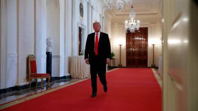 Trump diz que dinheiro para silenciar mulheres é seu e não da campanha