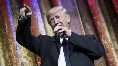 Trump diz que não gosta de usar o Twitter, mas tem de contrariar imprensa desonesta