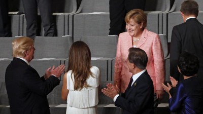 Trump elogia Merkel e destaca a sua liderança “incrível e inspiradora”