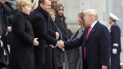 Trump homenageia soldados norte-americanos da I Guerra Mundial em cemitério francês