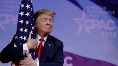 Trump prevê que calificado do EI vai desaparecer em breve