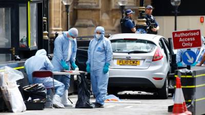Trump reage a ataque de Londres pedindo “dureza e força” contra “animais”