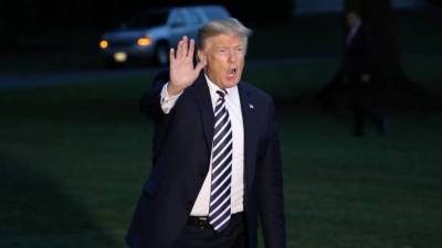 Trump volta a atacar procurador-geral e compara-o a director do FBI demitido