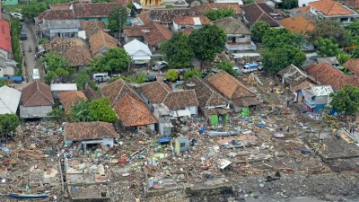Tsunami na Indonésia já provocou 437 mortos e 16 desaparecidos