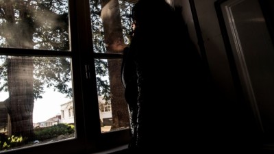 TV marroquina ensina mulheres a maquilhar hematomas