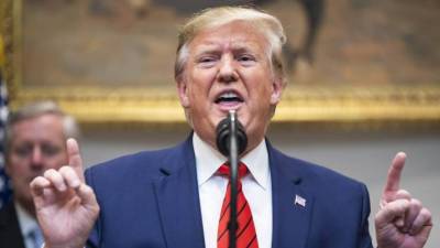 Ucrânia diz que “não fará nada” sobre investigação a Donald Trump