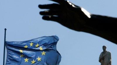 UE aplica medidas de controlo a canabinóide sintético vendido como cannabis legal
