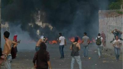 UE condena uso de violência na entrada de ajuda humanitária na Venezuela