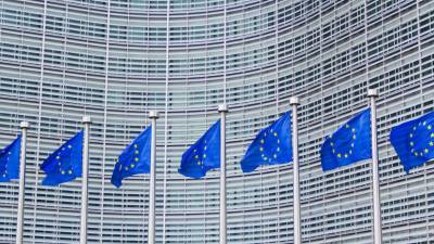 UE pede diálogo entre EUA e Rússia para preservar tratado sobre armas nucleares