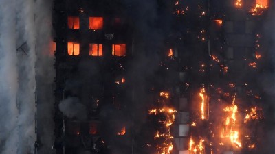 Um madeirense vivia na torre consumida pelo fogo