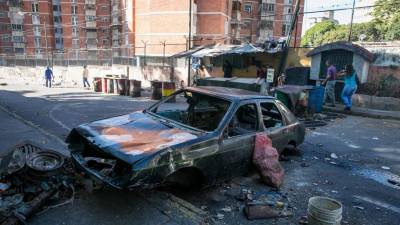 Um morto e cinco feridos em protestos contra o regime na Venezuela
