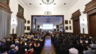 Universidade do Porto honra 12 mulheres que tiveram um papel relevante nas ciências