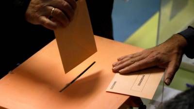 Urnas já abriram em Espanha e 37 milhões de eleitores vão hoje escolher novo Governo