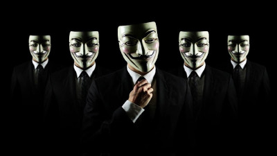 Vais arrepender-te dos próximos quatro anos, diz Anonymous a Trump