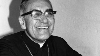 Vaticano estuda possível milagre de bispo de El Salvador Óscar Romero