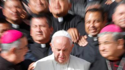 Vaticano investiga possíveis dilapidações de doações reinvestidas em prédio de luxo
